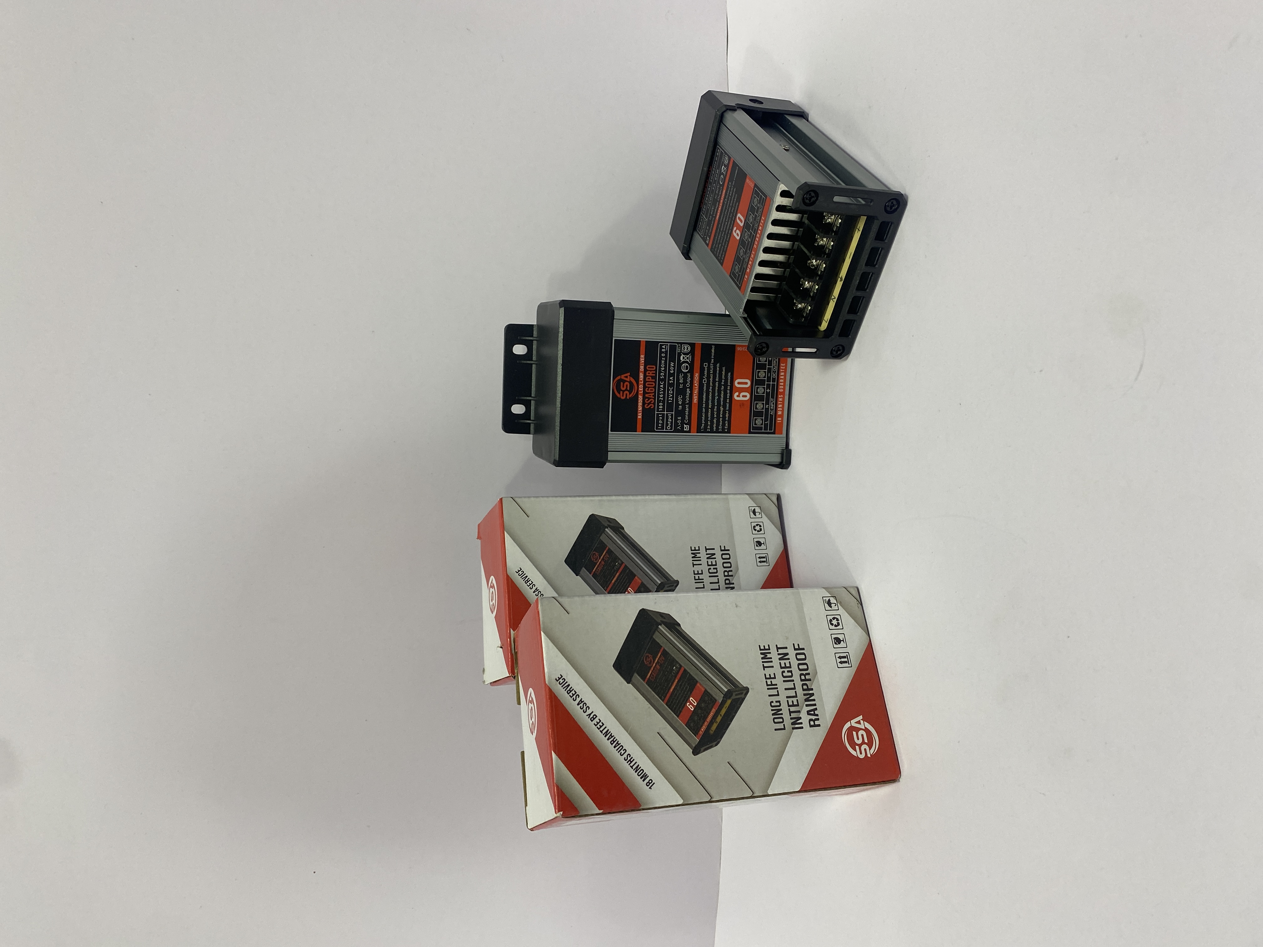 درایور (پاور) LED ضدآب SSA60PRO | ۱۲ ولت ۶۰ وات + ضدباران + طول عمر بالا + مناسب فضای باز