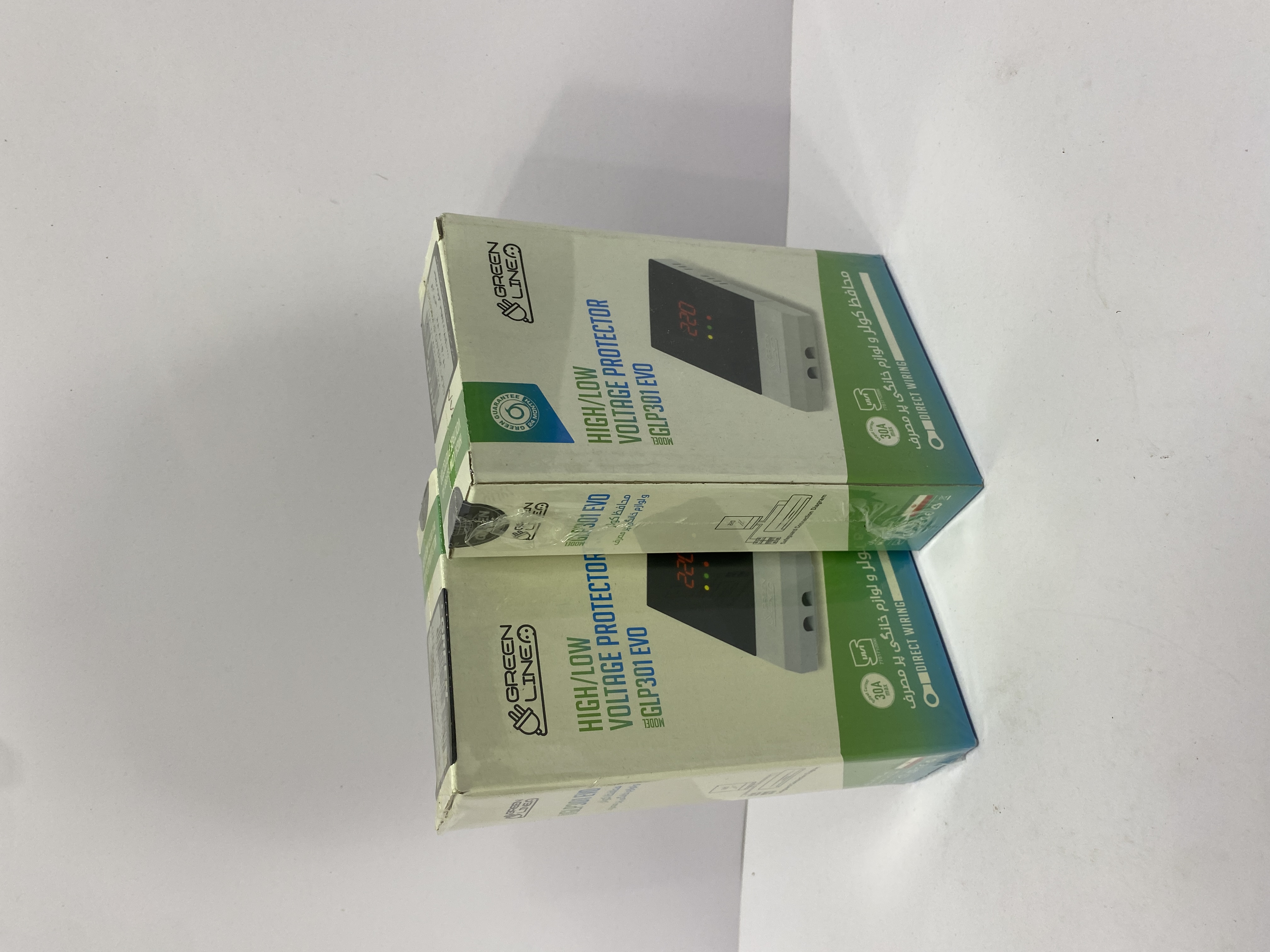 محافظ ولتاژ گرین لاین GLP301 EVO | ۳۰ آمپر + ضد آتش + نمایشگر دیجیتال
